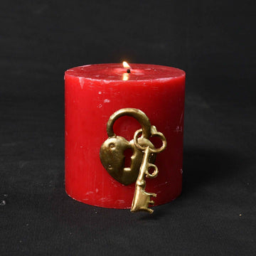Antique Gold Lock & Key Candle Pin