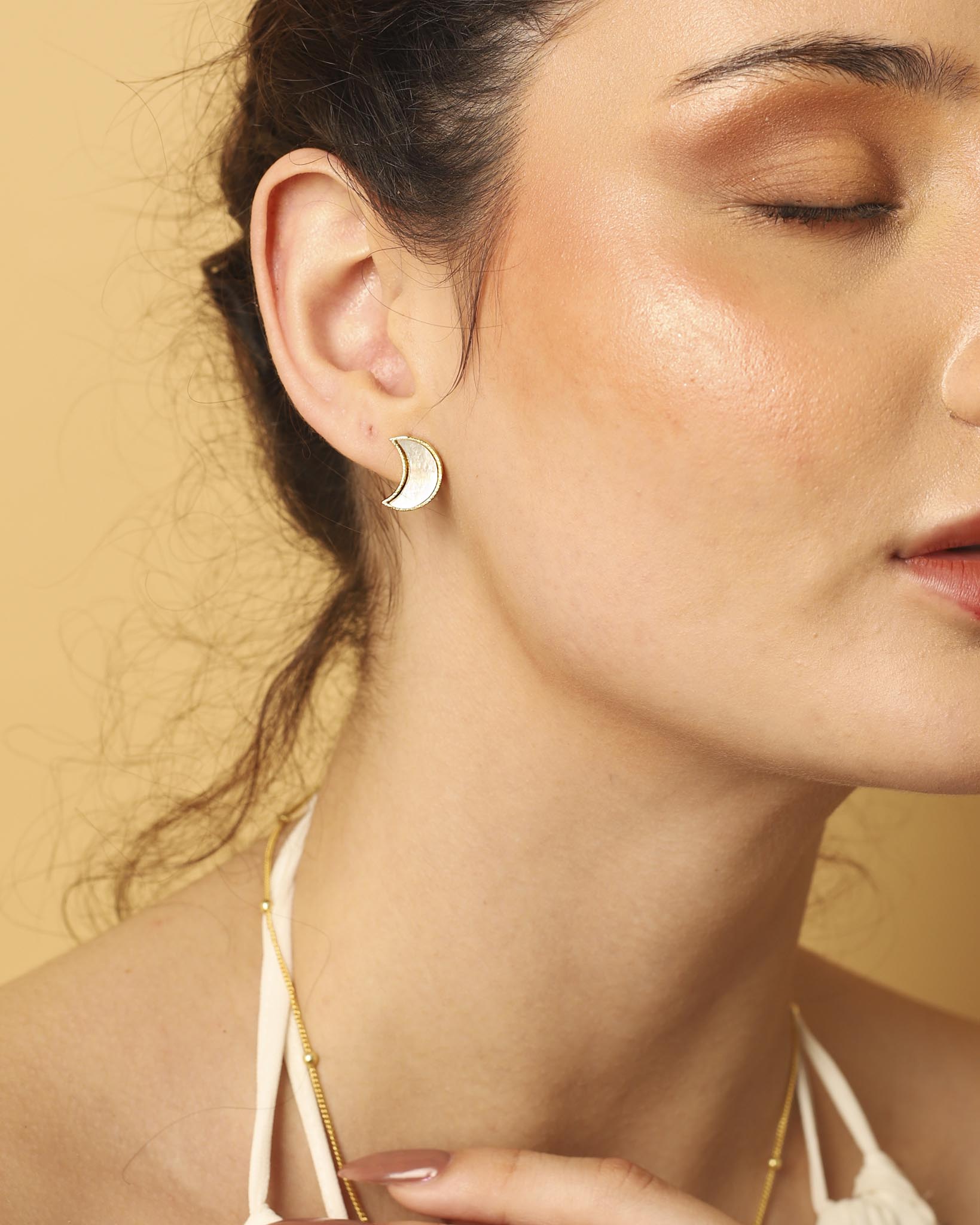 Stellar Elegance -  Earrings Mother of Pearl MOON - Lila Rasa