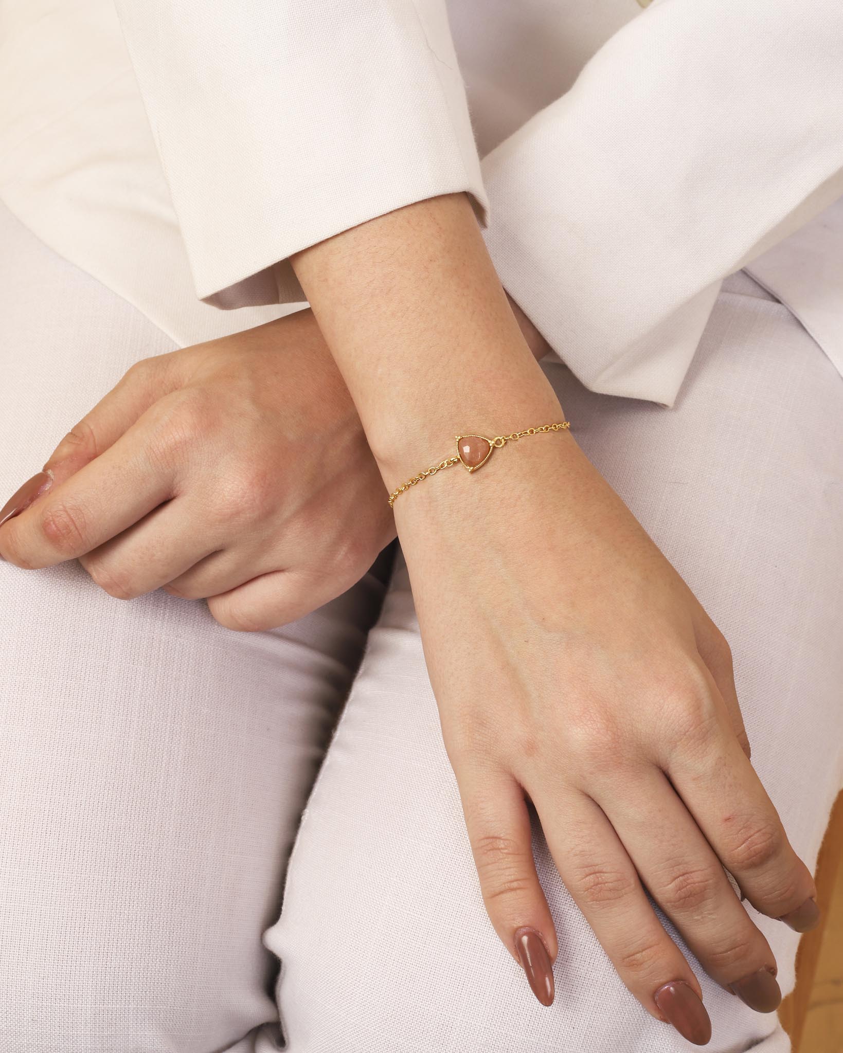 Stellar Elegance - Chakra Bracelet Moon Peach - Lila Rasa