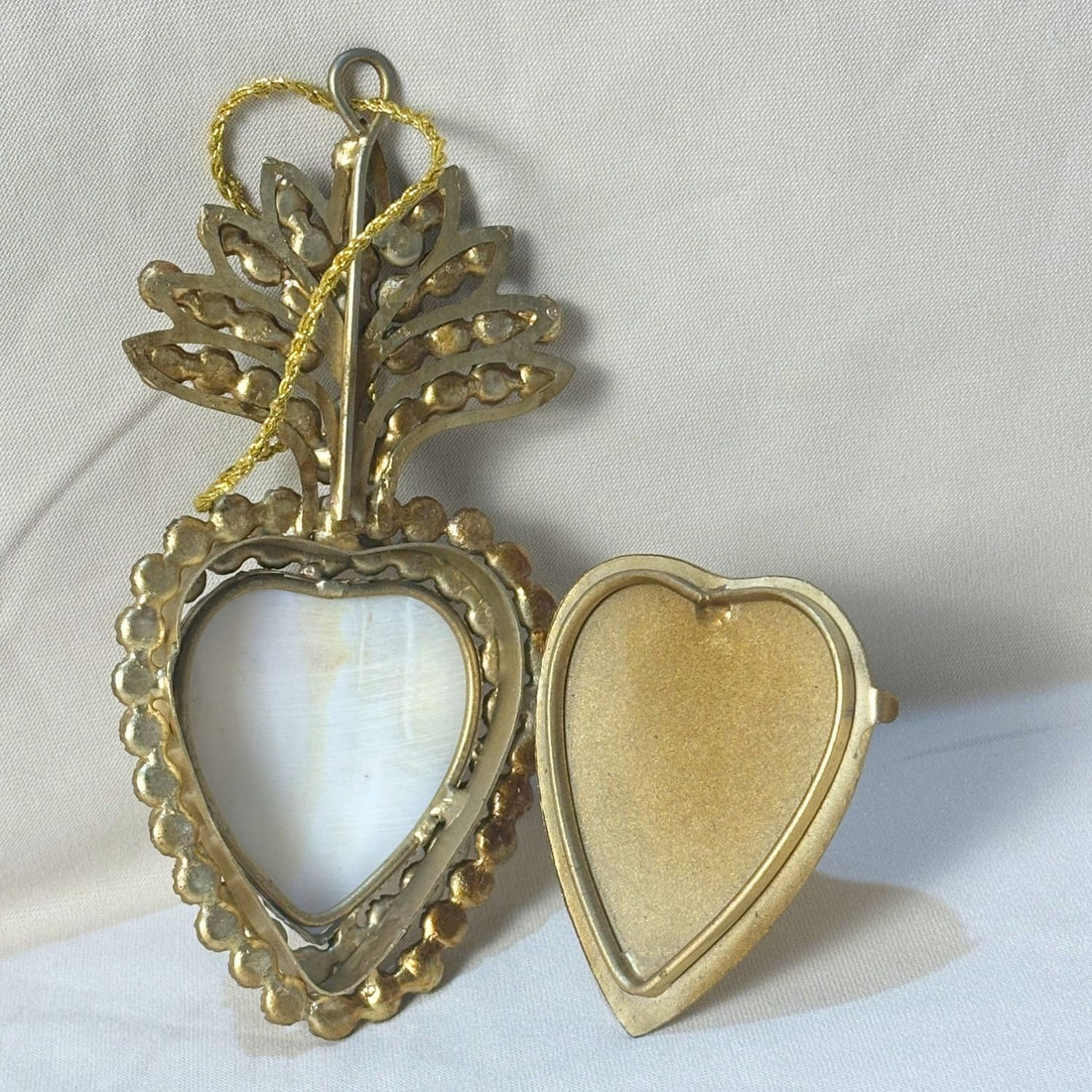 Jewelled Sacred Heart Locket Box