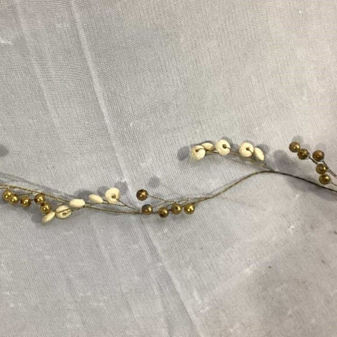 White-Gold Beads Garland