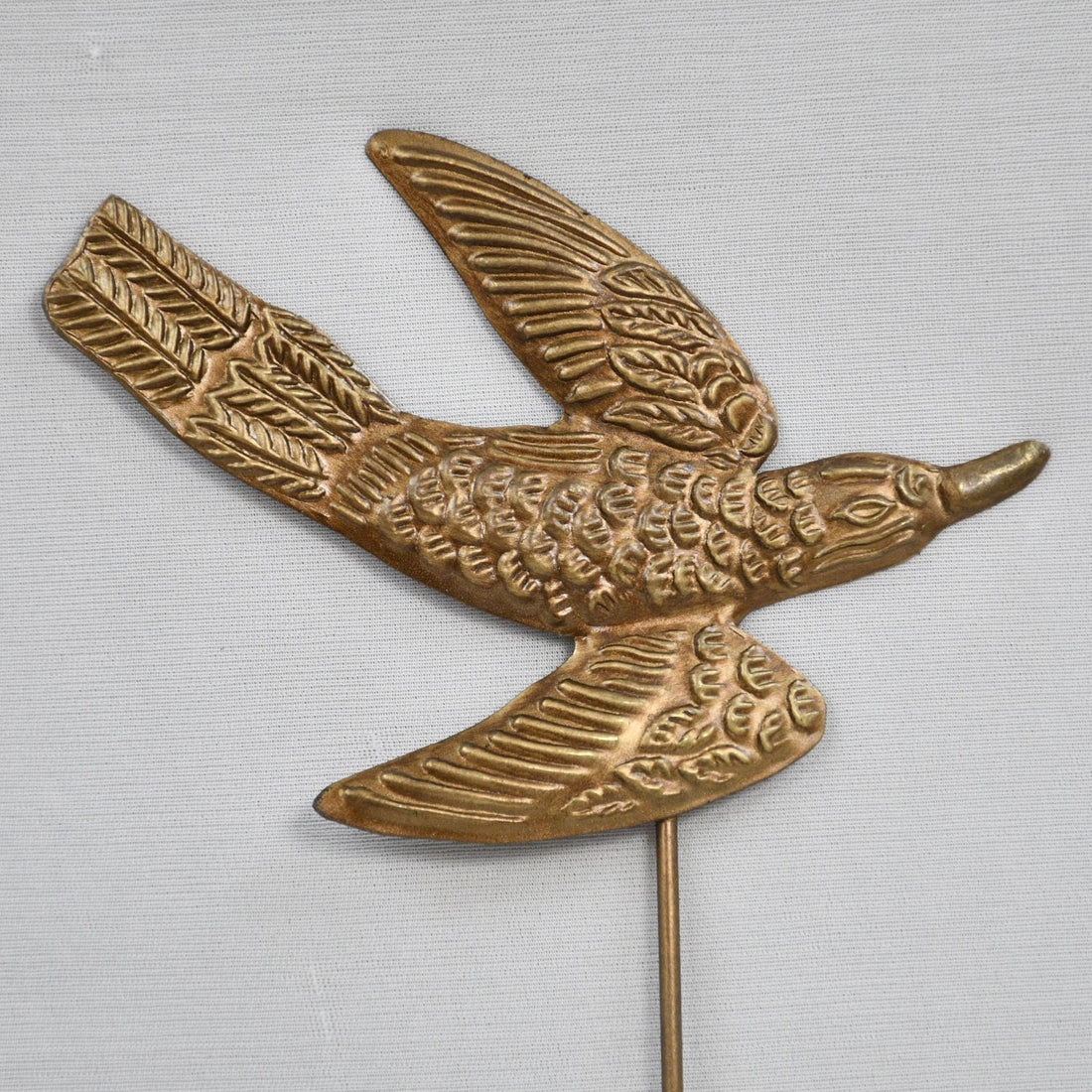 Antique Gold Bird Bouquet Stick