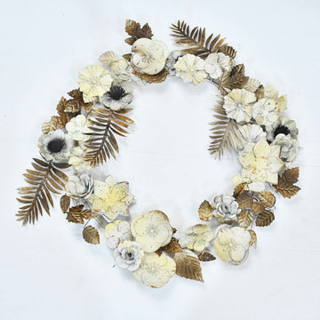 RUSTIC WHITE WREATH WITH GREEN LEAVES