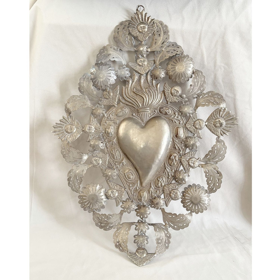 FILGREE CUTOUT CHERUBS MILAGRO HEART (L)
