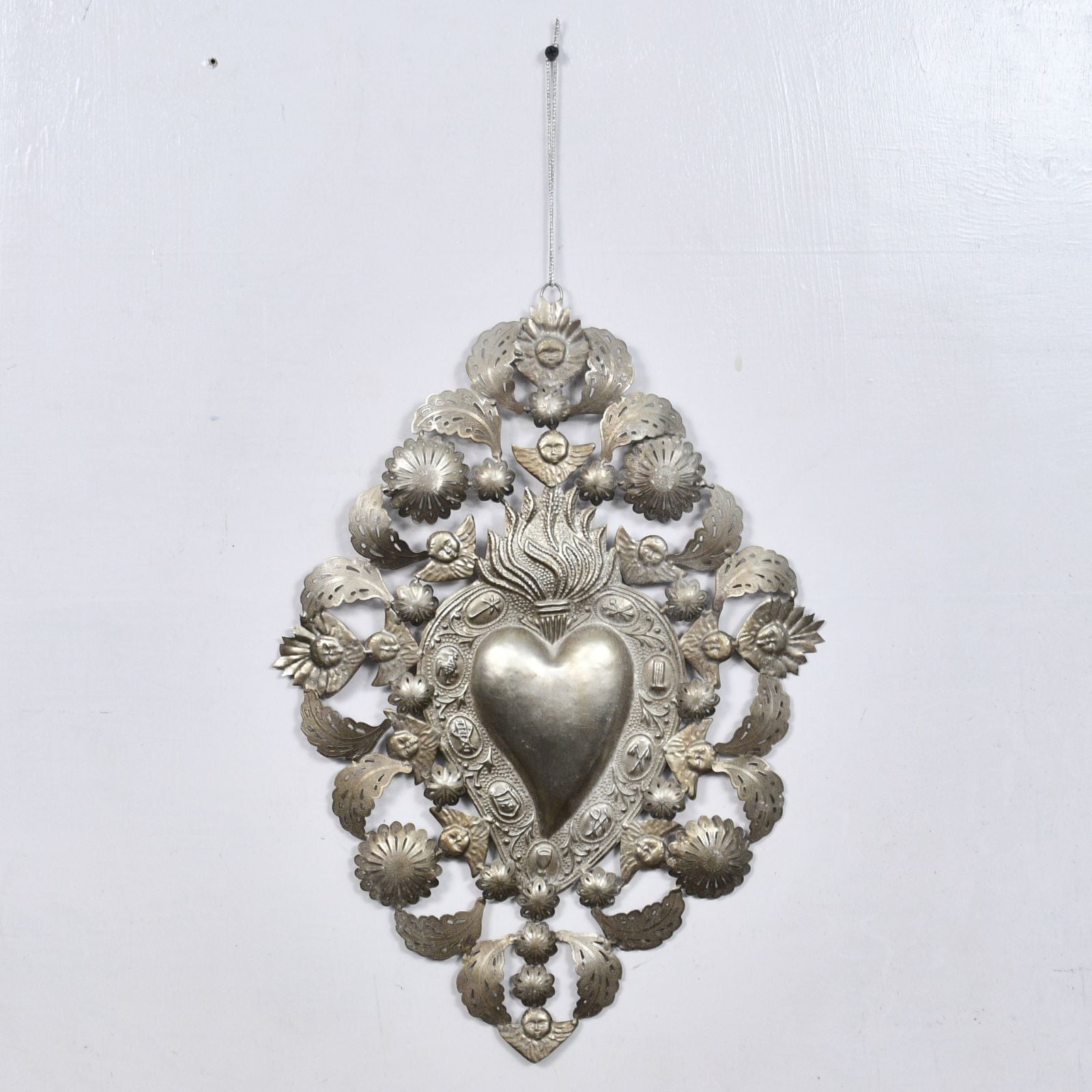 FILGREE CUTOUT CHERUBS MILAGRO HEART (L)