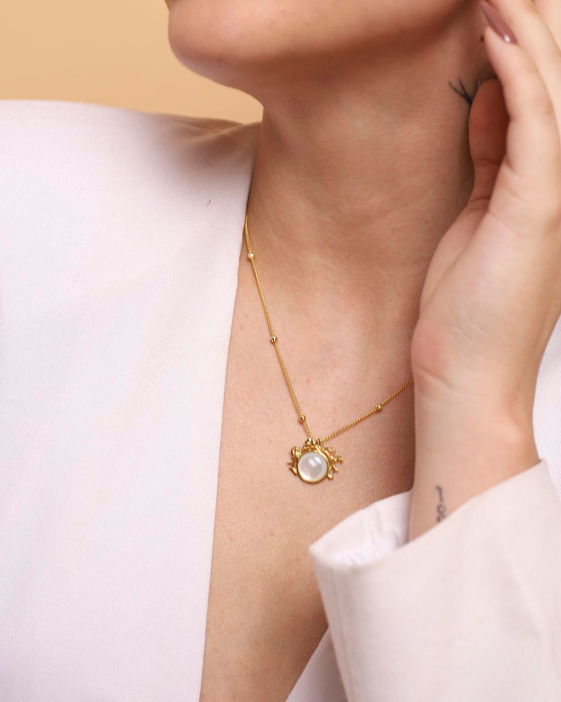 Pearl Garden Necklace Mother of Pearl - Lila Rasa