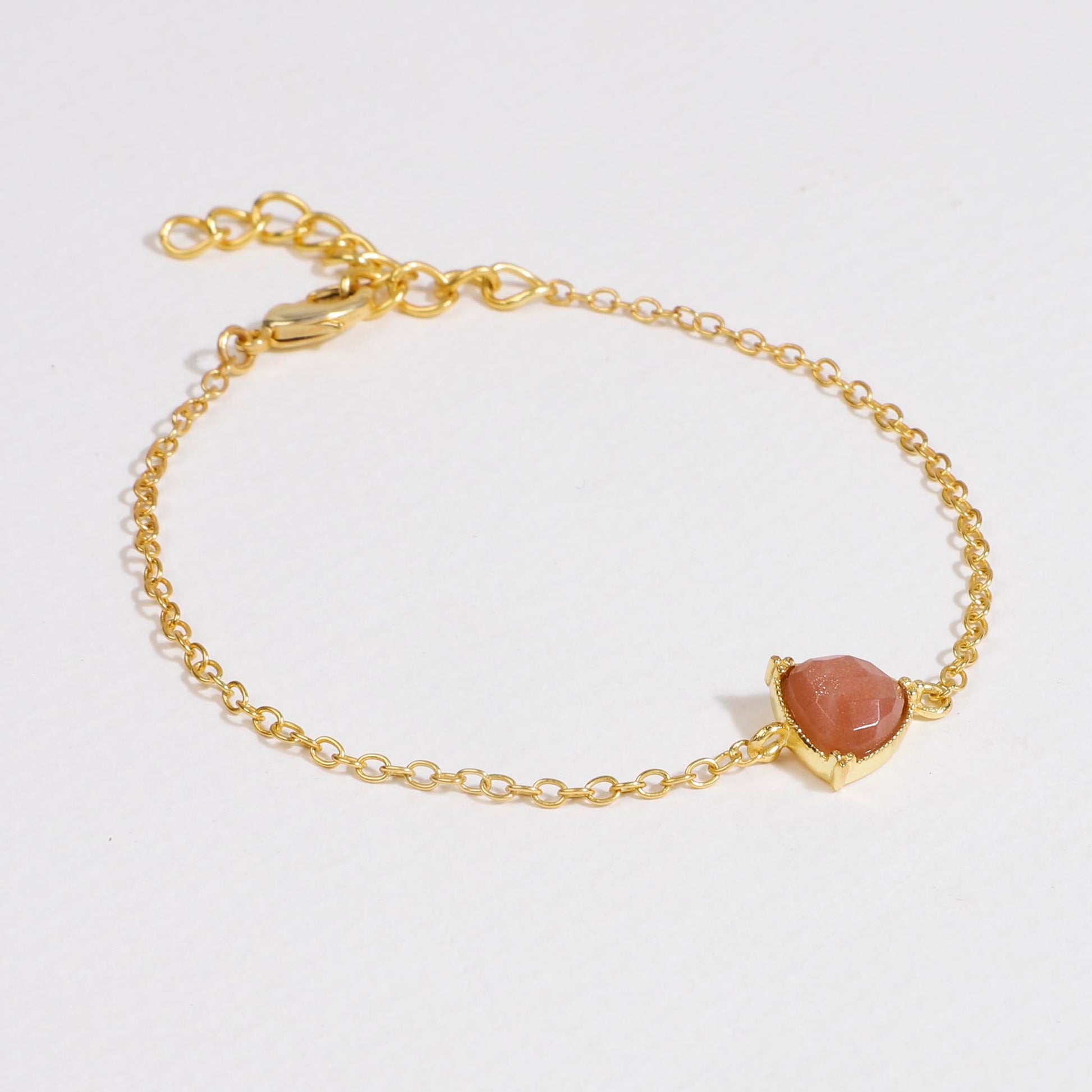 Stellar Elegance - Chakra Bracelet Moon Peach - Lila Rasa