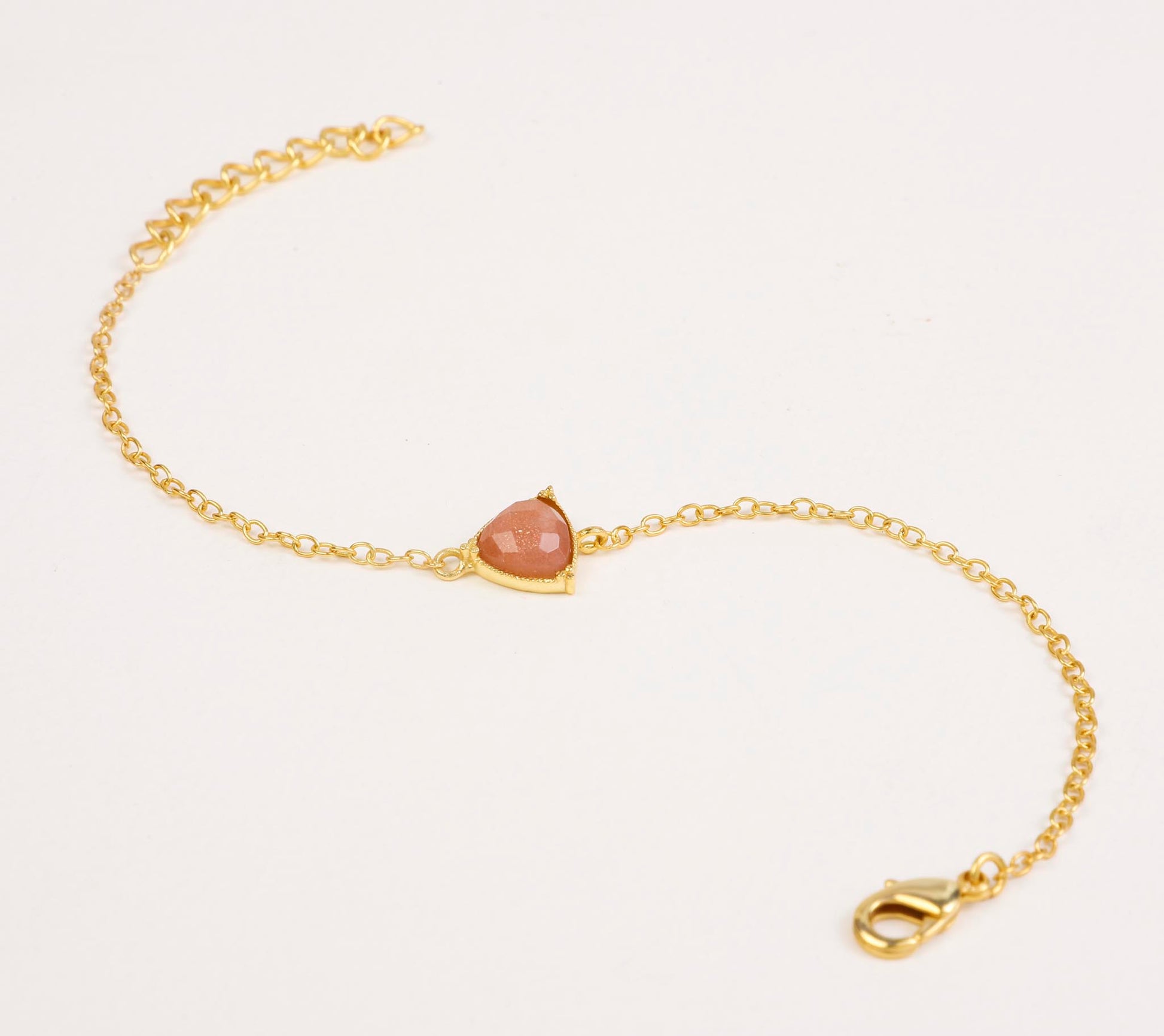 Stellar Elegance - Chakra Bracelet Moon Peach - Lila Rasa